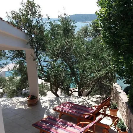 House Hébergement de vacances Vinišće