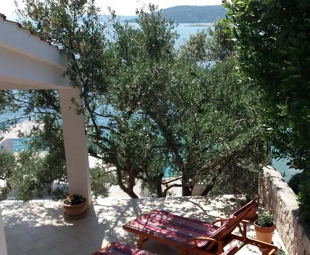 House Hébergement de vacances Vinišće
